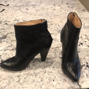 Frye Regina Heel Booties